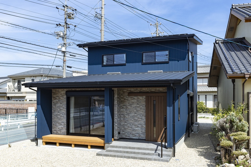 通気断熱WB工法の施工例を追加いたしました。